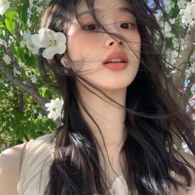 攻略五年竟成偏执反派白月光